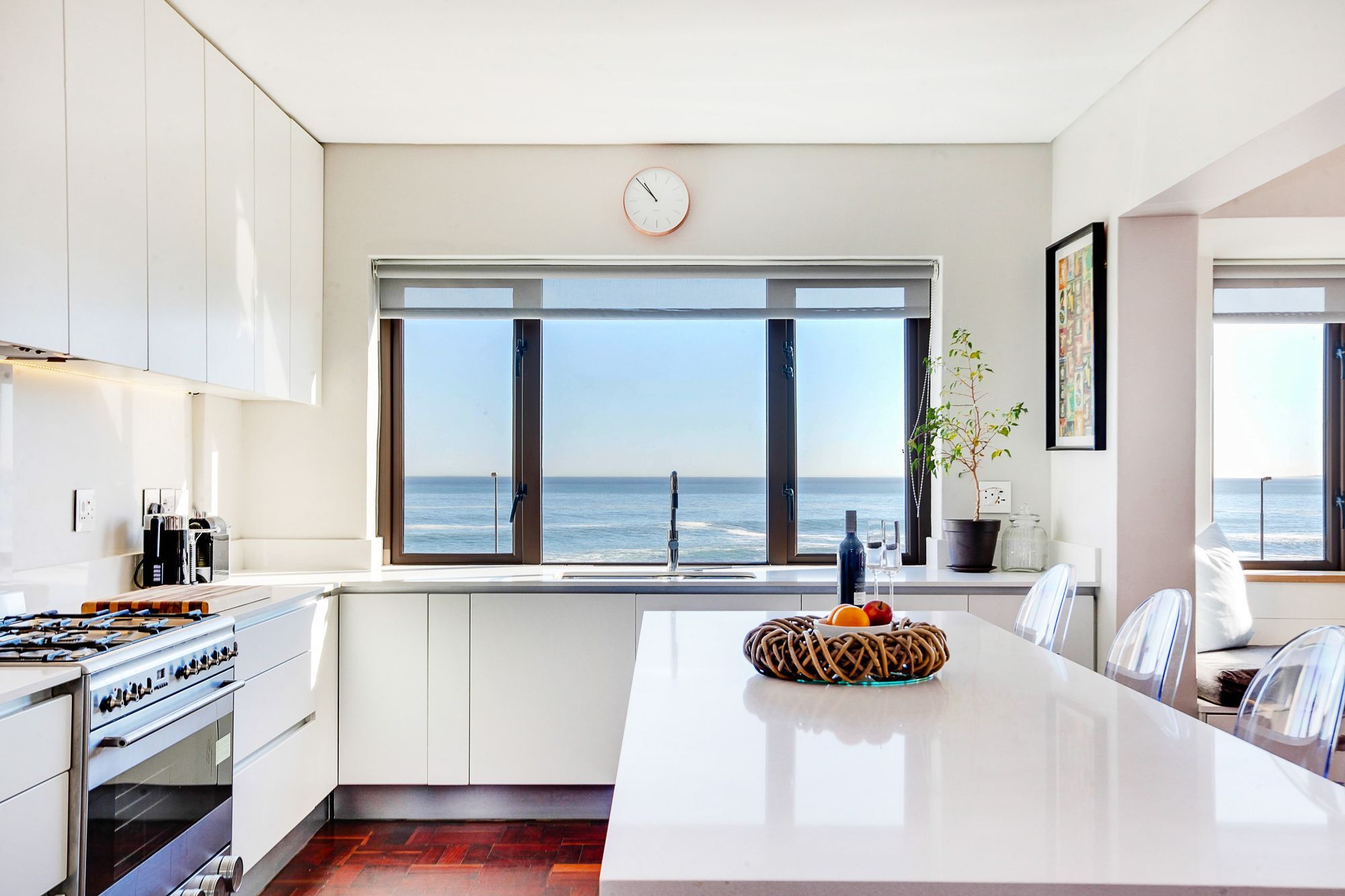 Backup Powered Sea View Apartment On The Promenade Fokváros Kültér fotó